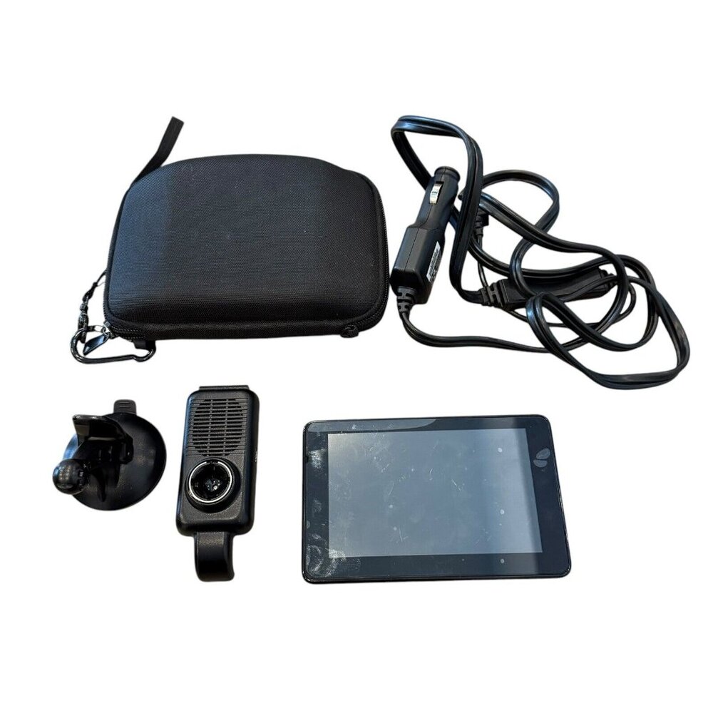Garmin Nuvi 3580LM Navigation System GPS W Cord And Case